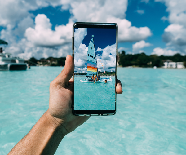 marine-navigation-apps-vs-chartplotters
